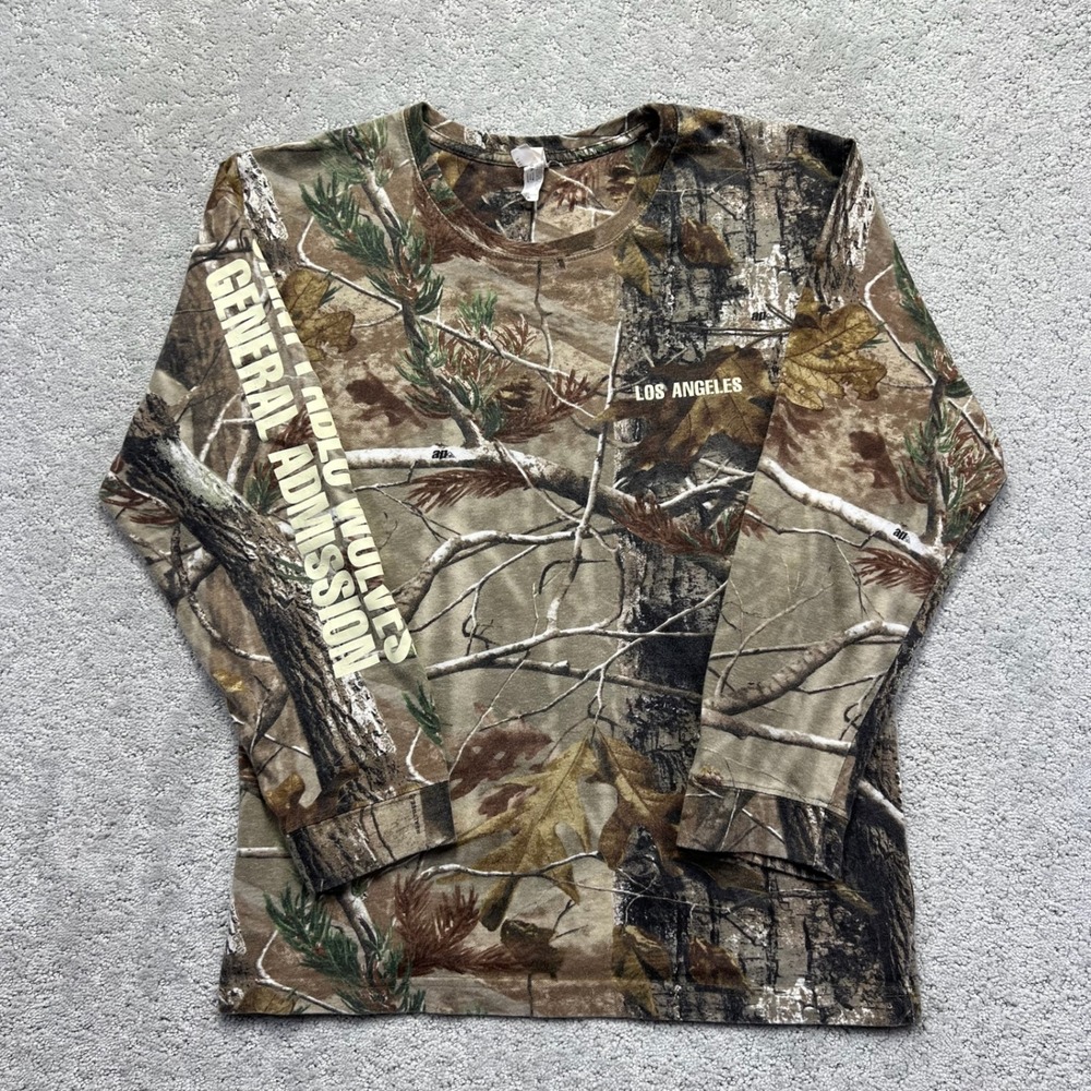 Kanye West Saint Pablo Wolves Tour LA Longsleeve Tee Size M Camo Realtre Hip Hop